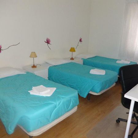 Residence Metro-Alameda Lisbon Bagian luar foto