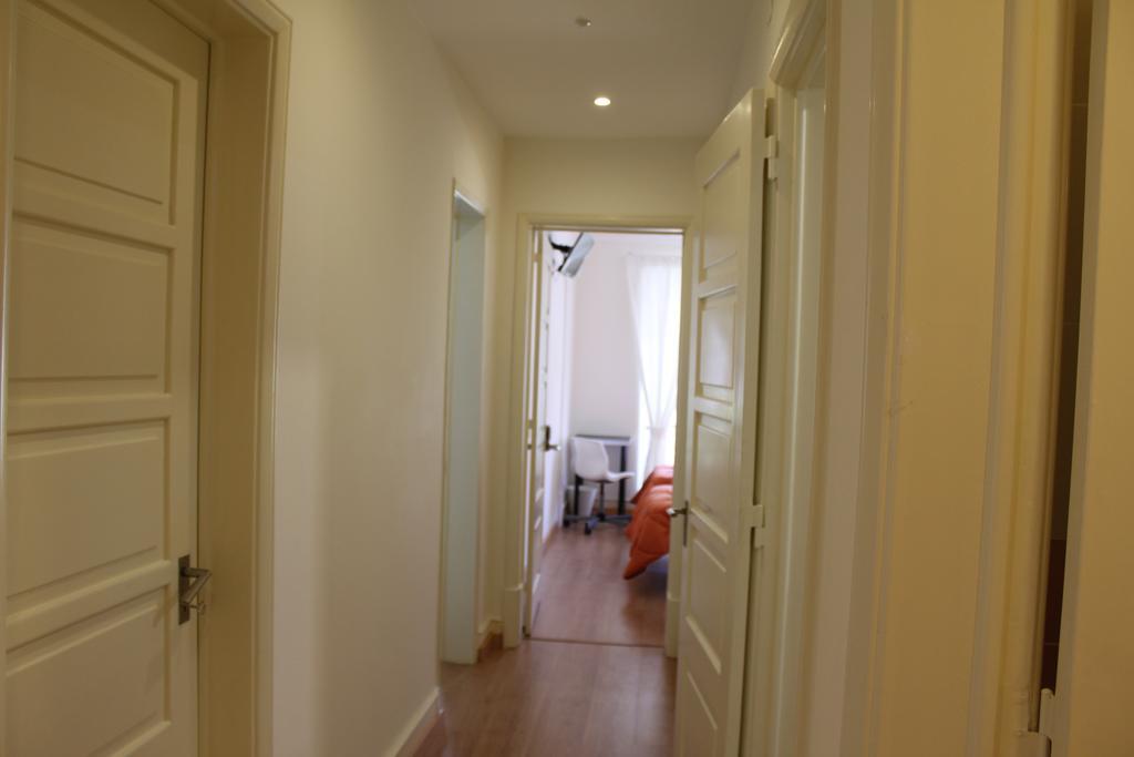 Residence Metro-Alameda Lisbon Bagian luar foto