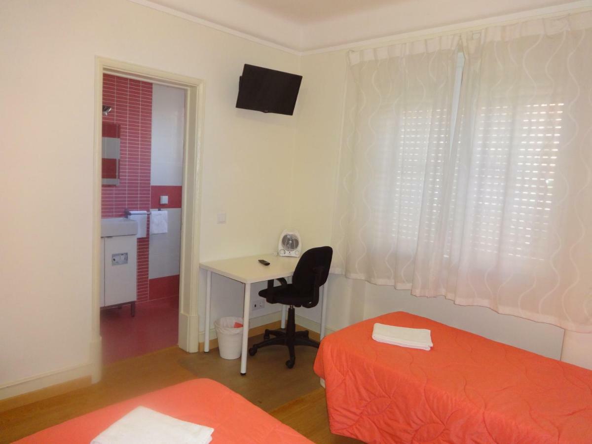 Residence Metro-Alameda Lisbon Bagian luar foto